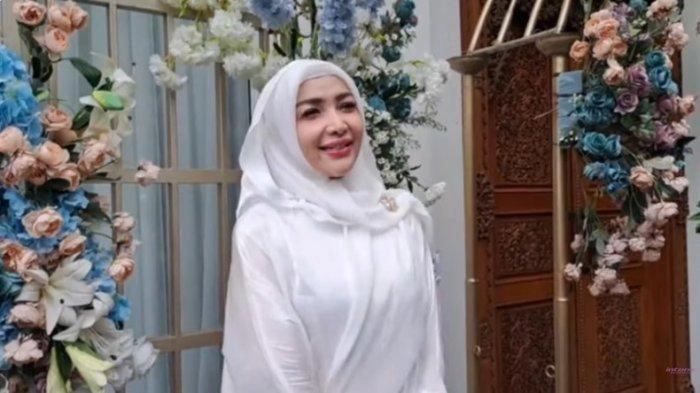 Belum Mau Publis Pasangan Baru karena Trauma, Roro Fitria Sebut Kekasihnya Sosok yang Lemah Lembut
