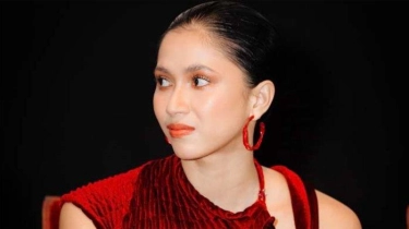 Main Film Horor Pemandi Jenazah, Aghniny Haque Merasa Semakin Dekat dengan Kematian