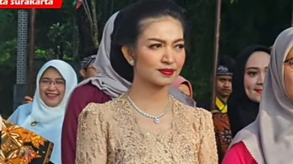 Pakai Kebaya dan Berkonde, Penampilan Selvi Ananda di HUT Solo Disanjung Netizen: Aura Bu Wapres