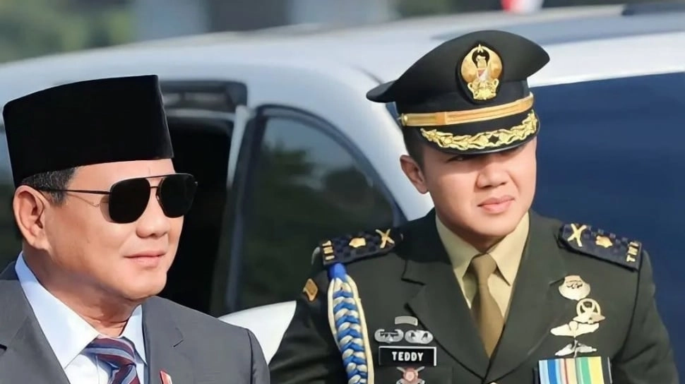 Momen Mayor Teddy Ditegur Prabowo Subianto karena Kesal Diatur-atur, Netizen: Mukanya Langsung Pucat