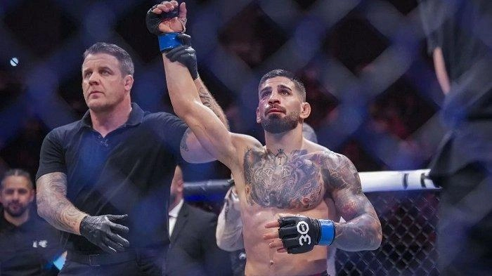 Hasil UFC 298: Tumbangkan Volkanovski Lewat 2 Ronde, Topuria Tantang Conor McGregor