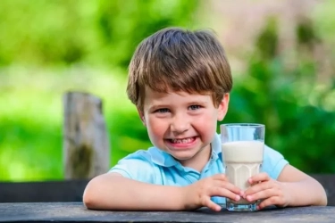 Tips Penting Untuk Orang Tua, Jangan Asal Pilih Susu untuk Anak
