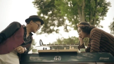 Chord Gitar Lagu Abadi - Dendi Nata feat Hendra Kumbara, Lirik: Aku Terdiam Berteman Sepi