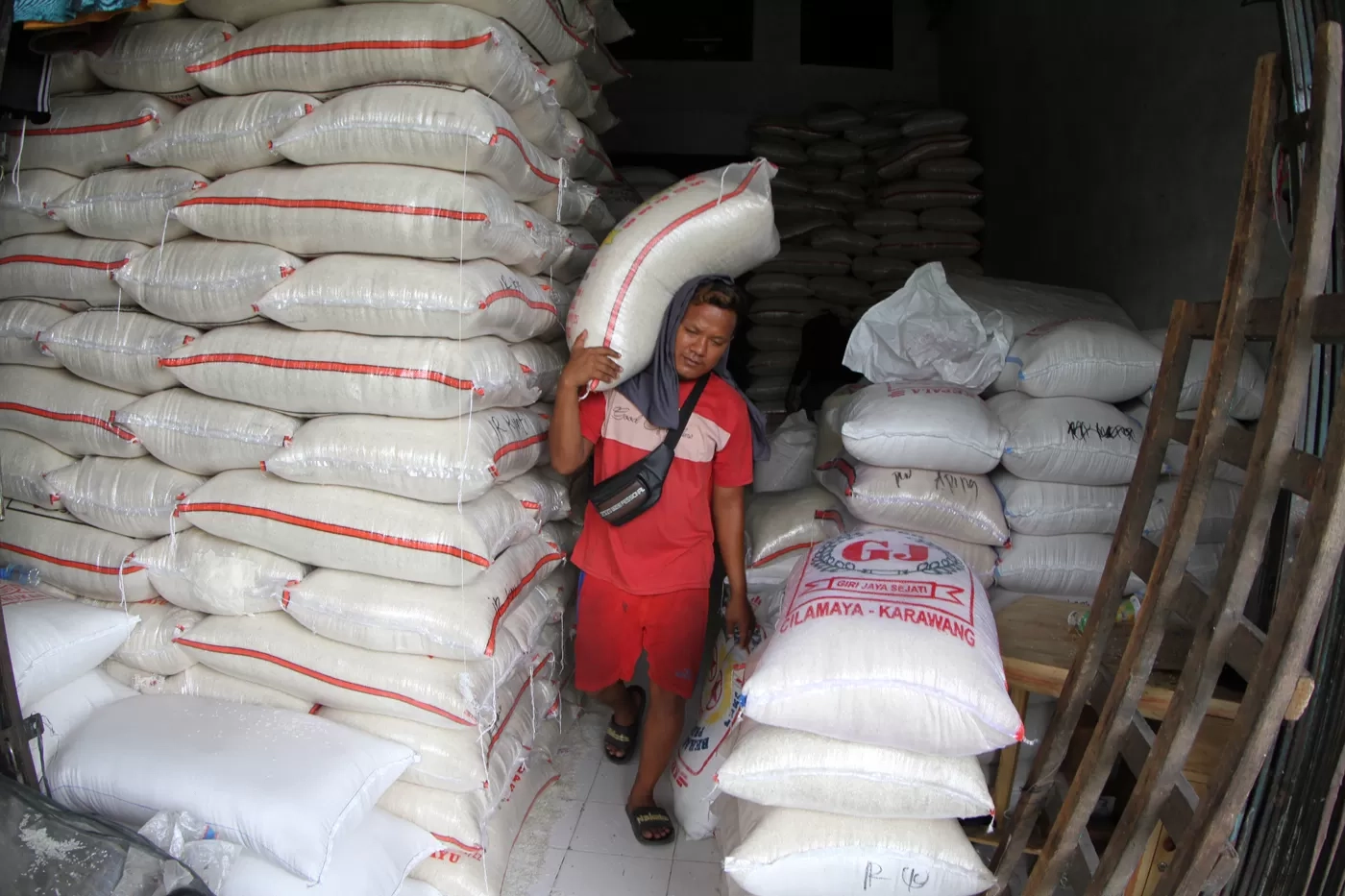 Harga Beras di Cipinang Turun Rp 1.000 Per Kilogram