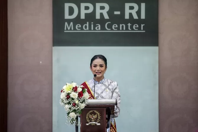 Krisdayanti Terlempar ke Nomor 3 Perolehan Jumlah Suara Terbanyak di Dapil Jatim V Caleg PDIP