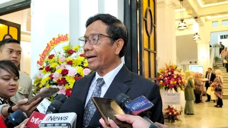 Mahfud MD Desak Lakukan Audit Forensik Digital di KPU: Kekacauan Sirekap Perlu Dijawab!