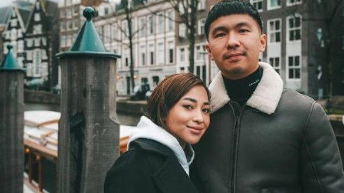 Dukungan Indra Priawan Saat Nikita Willy Keguguran, Kini Mereka Umrah Bareng