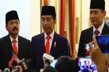 Ditanya Apakah Komunikasi dengan PDIP Sebelum Lantik AHY, Jokowi: Saya Tidak Ragu!