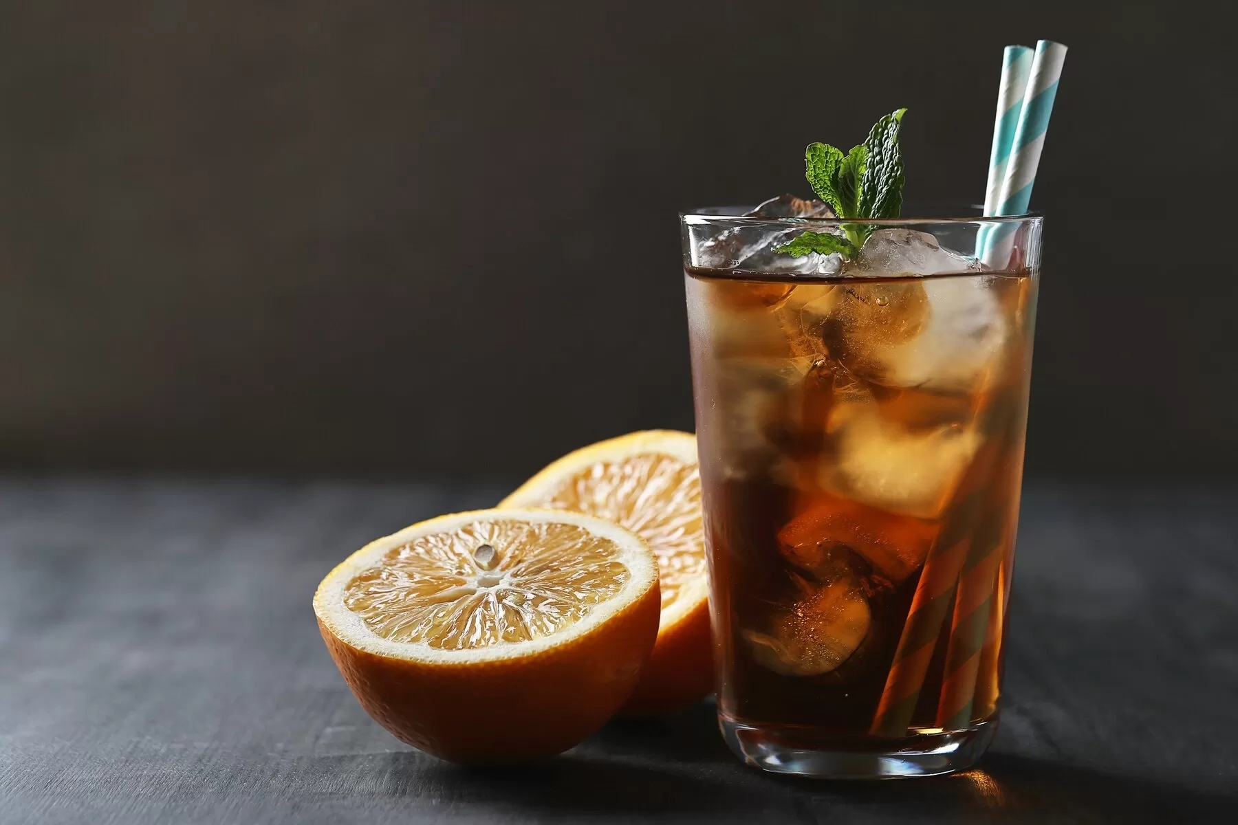 Terbiasa Minum Es Teh Manis Setiap Hari?  Hati-Hati, Ini Dampaknya bagi Tubuh Anda