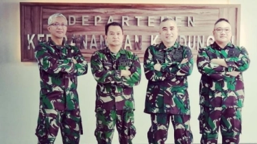 Tak Main-main! Dr Gunawan Rusuldi yang Ditegur dan Ditarik Mayor Teddy Ternyata Berpangkat Kolonel dan Baret Merah
