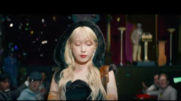 Lirik Lagu dan Terjemahan Shopper - IU: Let's Go Haul, Trending di YouTube