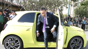 Viral Aksi PM Thailand Nyetir Sendiri ke Gedung DPR Tanpa Kawalan, Mengaku Kangen Jadi Rakyat Biasa