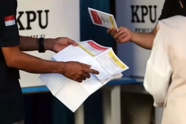 Kronologi Anggota KPPS di Kabupaten Mojokerto Disanksi Akibat Ujaran Kebencian Terhadap Pendukung Capres