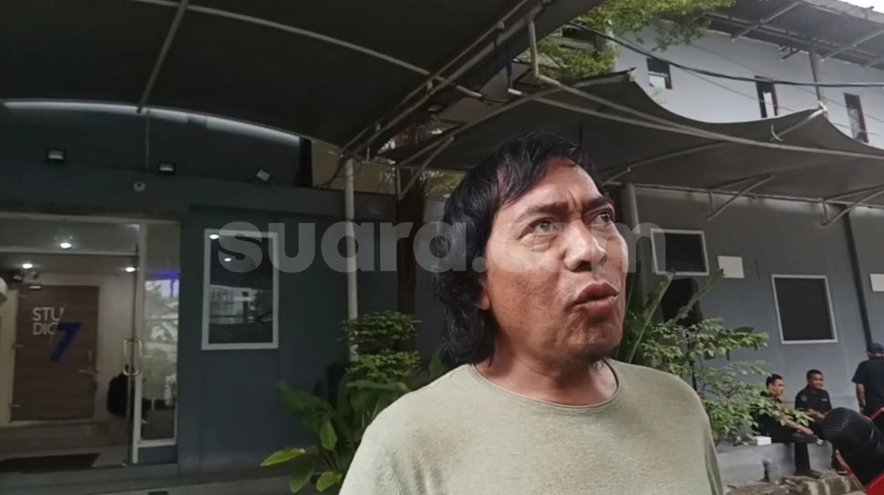 Bukannya Keluar Modal Kampanye, Komeng Malah Ketiban Rezeki Saat 'Kampanye' Jadi Caleg DPD!