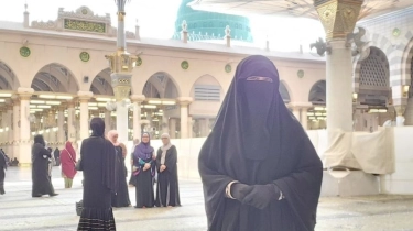 Jelang Malam Nisfu Syaban, Umi Pipik Minta Maaf Sudah Bikin Gaduh: Sudah ya, Jangan Saling Serang Lagi!