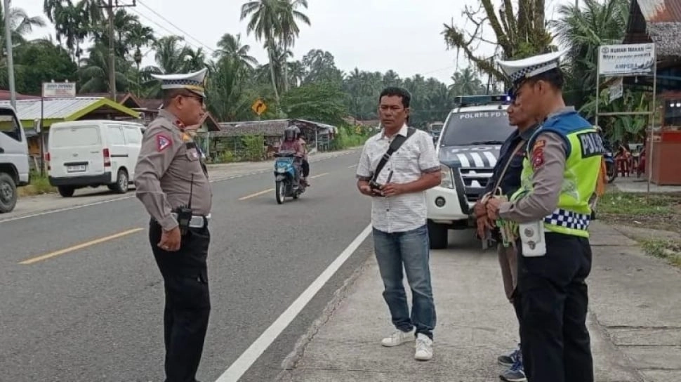Geger! Bercanda Bawa Bom, Pria Ini Diturunkan Paksa dari Pesawat di Bandara Internasional Minangkabau