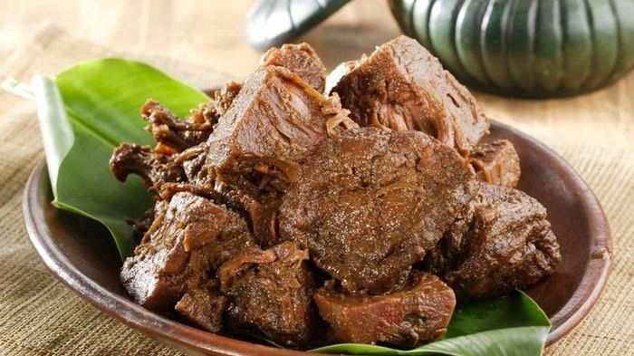 Coba Resep Gudeg Sambal Krecek Ini untuk Makan Siang Nikmat!