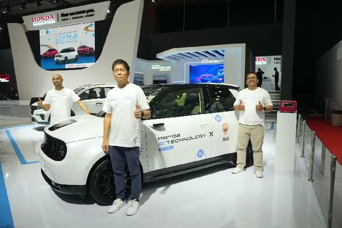 HPM Buktikan Fokus ke Elektrifikasi, Ajak Honda e Keliling Kota