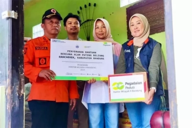 Pegadaian Salurkan Bantuan Untuk Masyarakat Terdampak Angin Kencang Rancaekek-Jatinangor