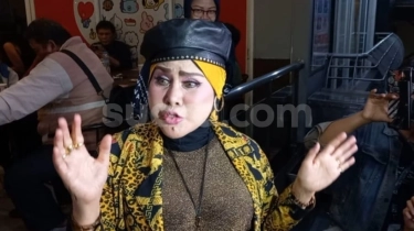 Apesnya Ratu Dangdut Elvy Sukaesih: Niat Bela AMIN dan Sebut Pilpres Curang, Malah Banjir Hujatan