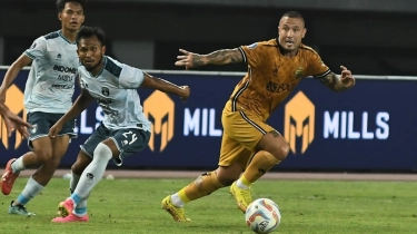 Bantah Ngambek! Radja Nainggolan Beri Penjelasan Soal Aksinya di Laga Bhayangkara FC vs PSS