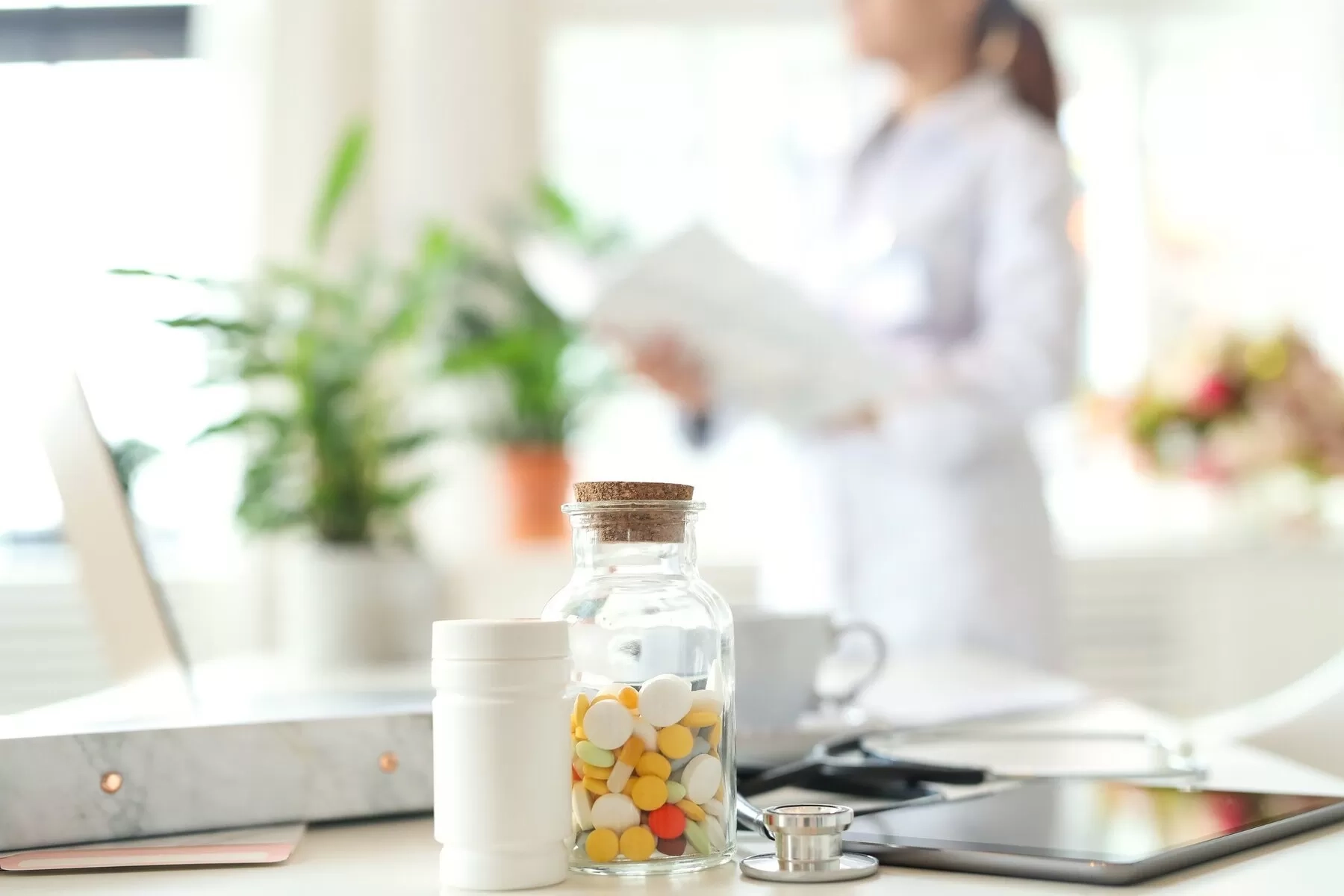 Cara Mengonsumsi Multivitamin dan Suplemen yang Tepat untuk Kesehatan Optimal: Panduan Nutrisi Lengkap Menurut Ahli 