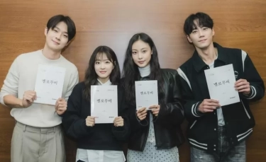 Choi Woo Shik, Park Bo Young, Lee Jun Young, dan Jeon So Nee akan Beradu Akting di Drama Melo Movie