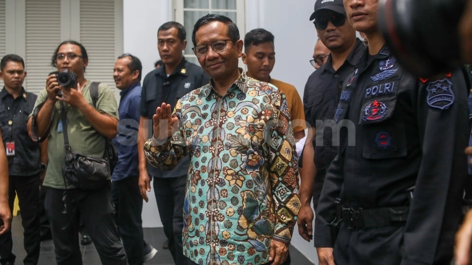 Mahfud MD Dirujak Netizen Gara-gara Video Lebah: Super Ngawur!