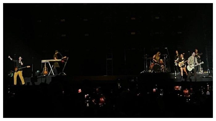 Jonas Brothers Sukses Gelar Konser Pertamanya di Indonesia
