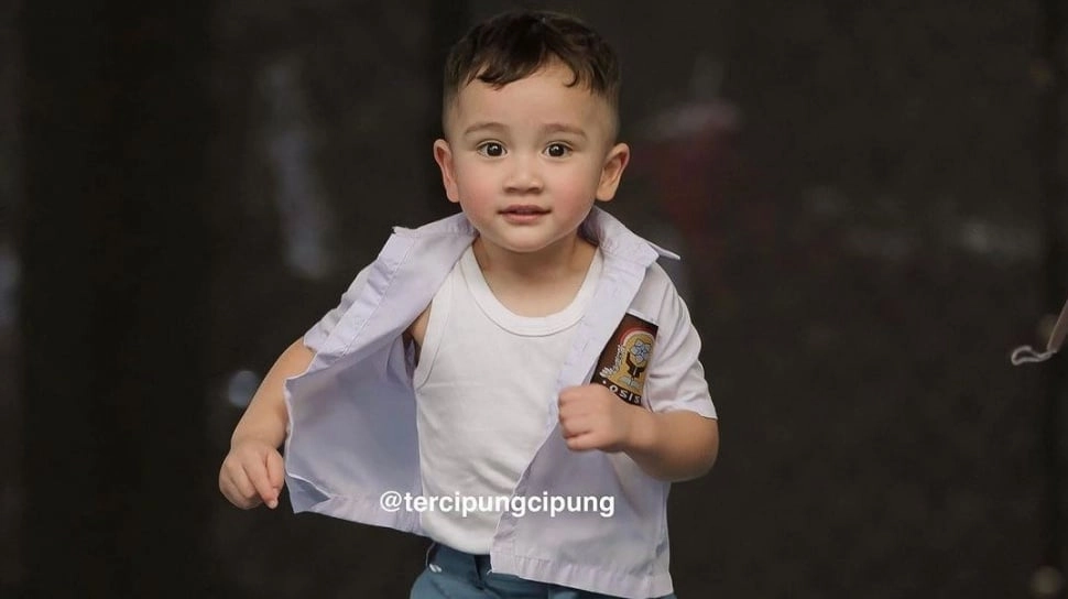 Rayyanza Baru 2 Hari Sekolah Langsung Naik Kelas, Netizen Takjub: Sebenarnya Cipung Itu Dosen