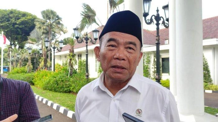 Jokowi Sudah Bahas Program Makan Gratis, Menko PMK: Untuk Jaga-jaga Saja