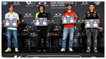 MotoGP 2024 - Murid Valentino Rossi Saling Sikut meski Motor Bezzecchi & Pecco Berbeda