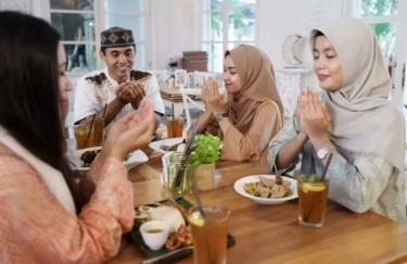 Ahli Gizi Ungkap Strategi Pola Makan yang Baik Saat Berbuka Puasa, Seperti Apa? Yuk Simak Penjelasannya