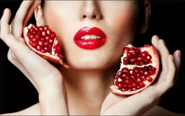 Nyesel Baru Tahu! Ini 3 Manfaat Buah Delima Untuk Kecantikan Perempuan