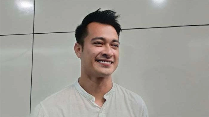 Eza Gionino Blak-balakan Bongkar Kisah Religi, Mengaku Baru Tiga Tahun Terakhir Rajin Ibadah Salat