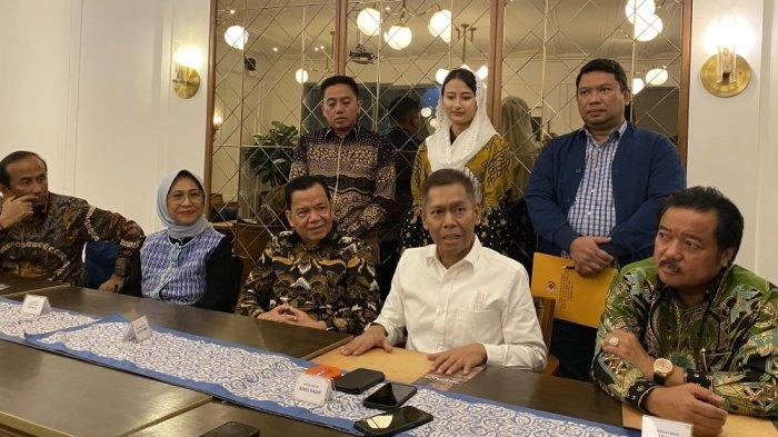 Jelang Munas, MKGR Buka Peluang Dukung Airlangga Hartarto jadi Ketua Umum Lagi