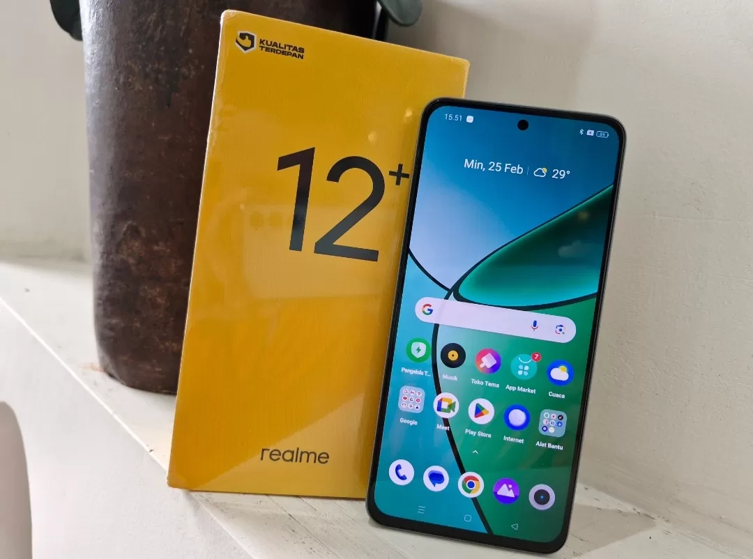 Smartphone Realme 12+ 5G: Performa dan Kamera Layaknya Profesional