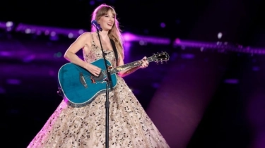 Ayah Taylor Swift Dituduh Menyerang Fotografer di Australia