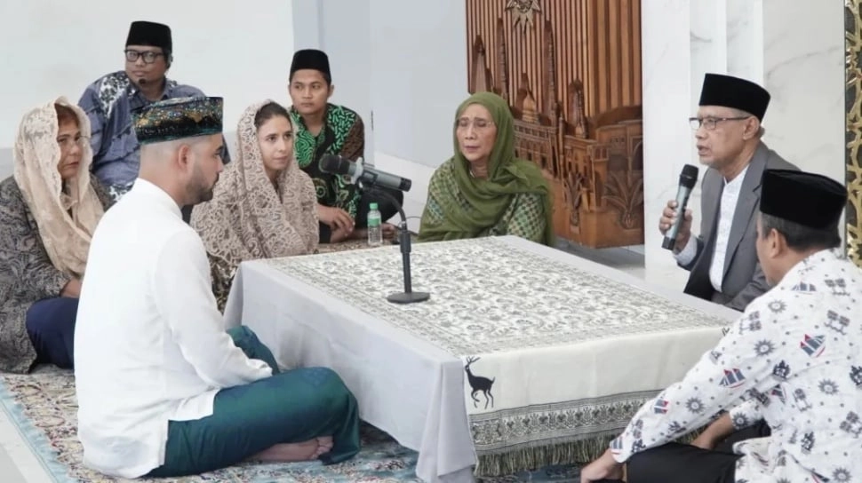 Profil dan Agama Geoffrey Alain Sebelum Mualaf, Calon Mantu Susi Pudjiastuti Akhirnya Ucap Syahadat