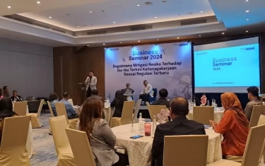 Seminar Shelter Indonesia Bahas Isu-Isu Hukum Ketenagakerjaan dalam Hubungan Industrial