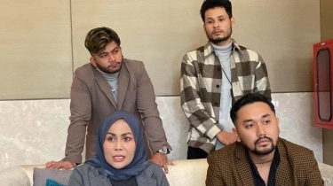 Alami Banyak Kerugian, Mak Vera Kini Pertegas Soal Kontrak Artisnya