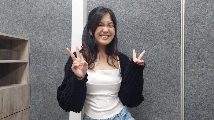 Andrea Tanzil dan Mezzaluna Sama-sama Gugup Pertama Kali Manggung di Stasiun MRT