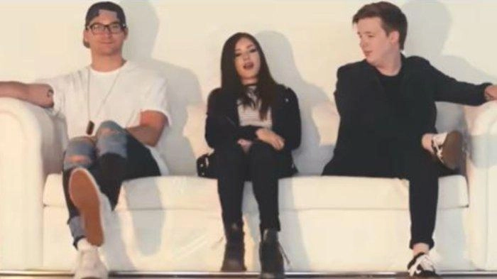 Lirik Lagu dan Terjemahan Young & Relentless - Against The Current: We Go, Go, Go
