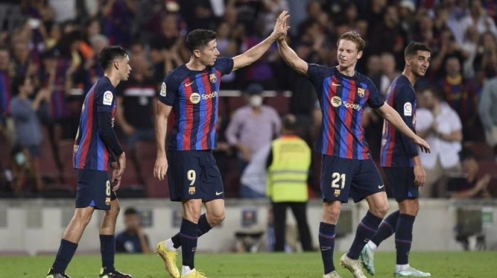 Barcelona Diminta Lepas Pemain Bintang Demi Pangkas Pengeluaran, Frenkie de Jong dan Robert Lewandowski Masuk Daftar?
