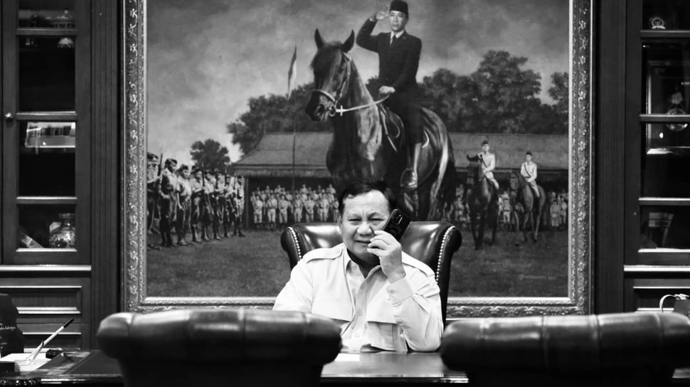 Hormati Senior, Adab Prabowo Jongkok Sungkem Cium Tangan Try Sutrisno Curi Perhatian