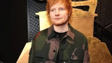 Rundown Konser Ed Sheeran Hari Ini di JIS, Penampilan Calum Scott Jadi Pembuka