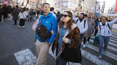 Bak Bumi dan Langit, Beda Harga Tas Raffi Ahmad dan Nagita Slavina di Jepang