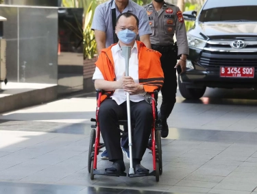 Tak Hadiri Sidang Gugatan, Anak Buah Eks Wamenkumham Eddy Hiariej Bakal Polisikan Helmut Hermawan