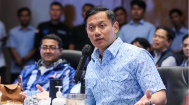 Setir Sendiri Mobil Dinas, AHY Malah Dirujak: Pencitraannya Gagal, Gus