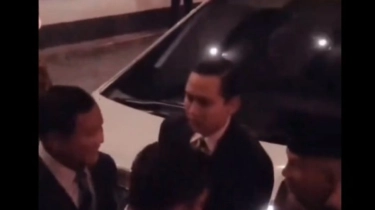 Viral Amien Rais Cegat Prabowo Jalan Demi Minta Salaman, Netizen: Harus Pandai Menjilat Demi Tetap Eksis!